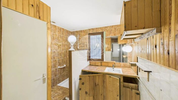 Image No.6-3 Bed House for sale