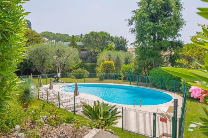 Image No.2-Appartement de 2 chambres à vendre à Le Cannet