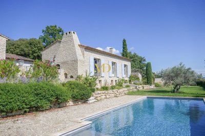 7 Bed House for sale