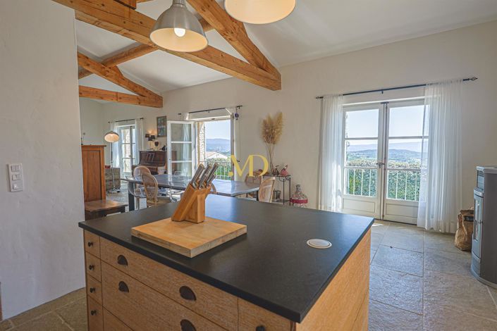 Image No.54-7 Bed House for sale