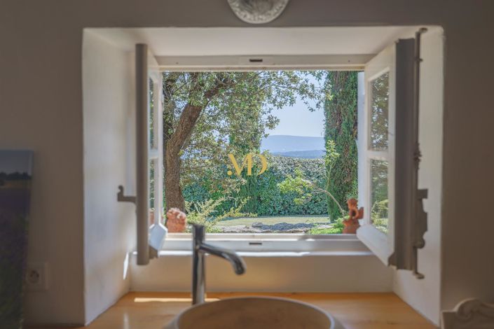 Image No.62-7 Bed House for sale