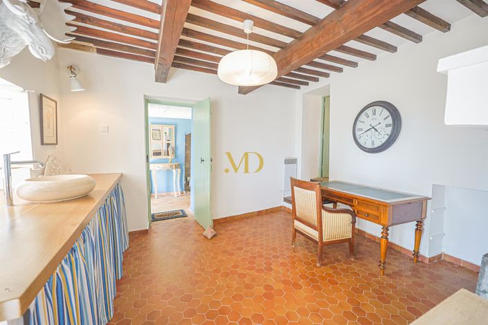 Image No.67-7 Bed House for sale