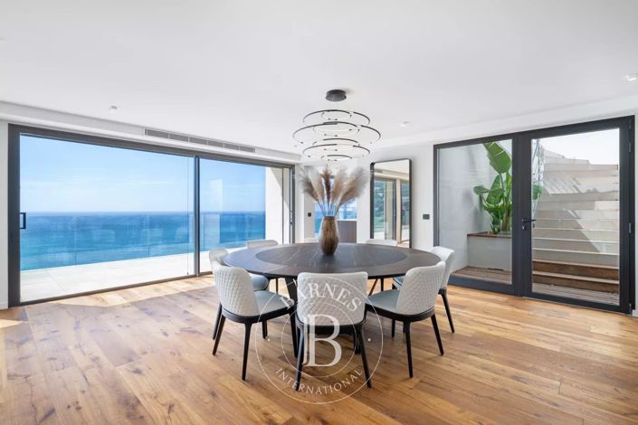 Image No.1-5 Bed Apartment for sale