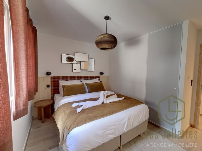 Image No.3-2 Bed Property for sale