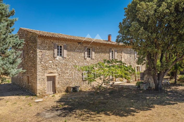 Image No.1-4 Bed House for sale