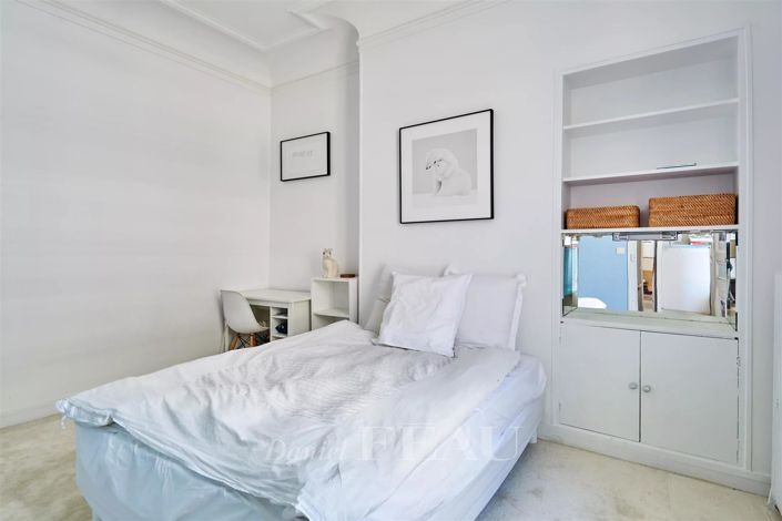 Image No.25-4 Bed Apartment for sale