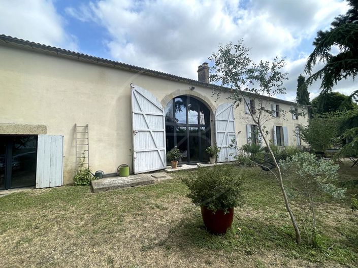 Image No.1-5 Bed House for sale