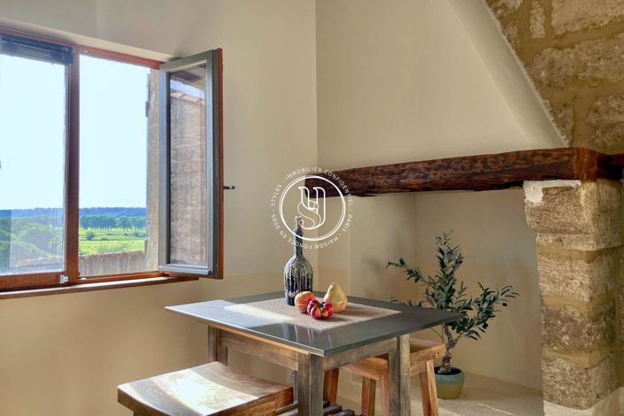 Image No.1-3 Bed House for sale