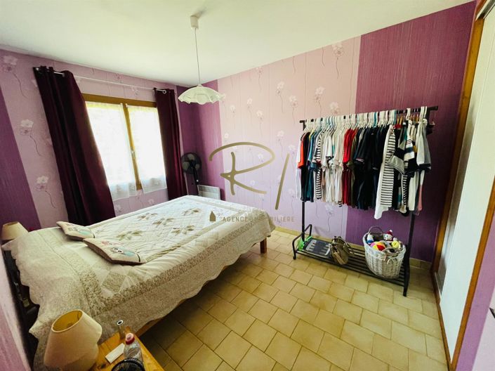 Image No.6-3 Bed House for sale