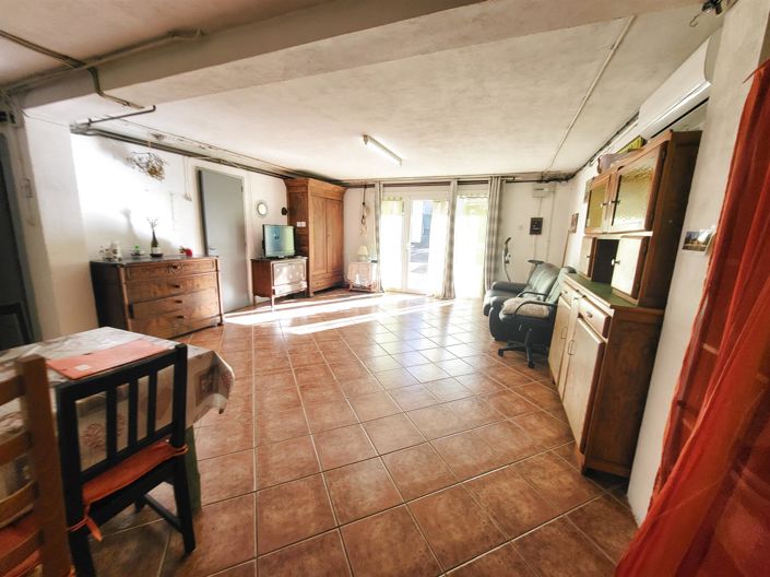 Image No.11-7 Bed House for sale