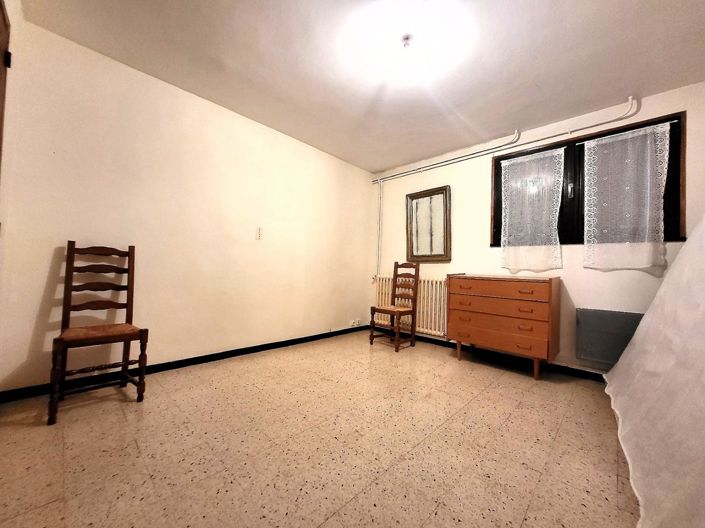 Image No.11-7 Bed House for sale