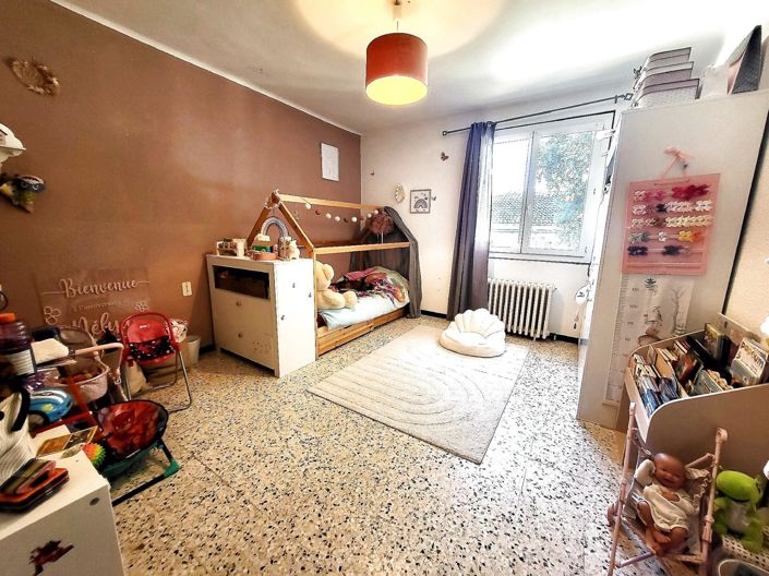 Image No.9-7 Bed House for sale