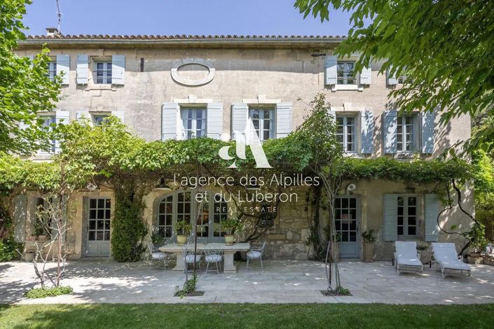 Image No.1-5 Bed House for sale