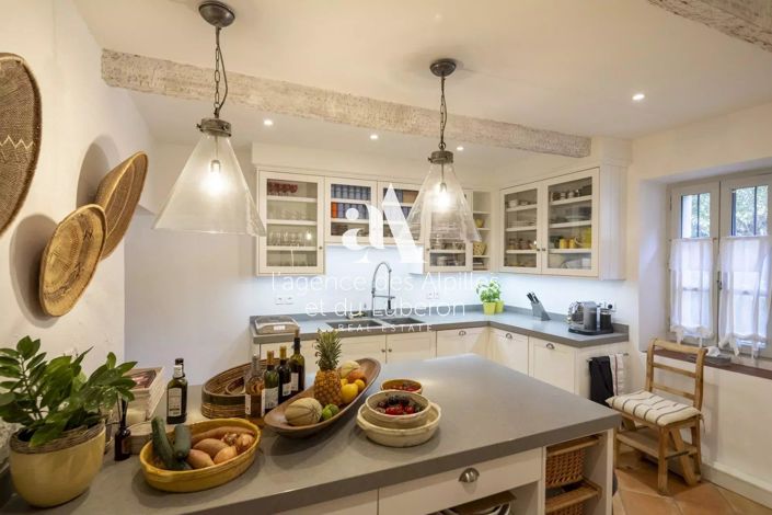 Image No.10-5 Bed House for sale