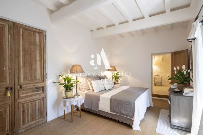 Image No.15-5 Bed House for sale