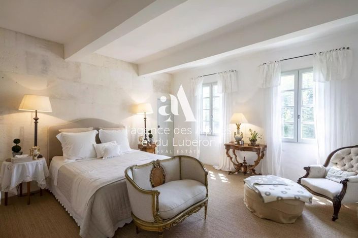 Image No.18-5 Bed House for sale