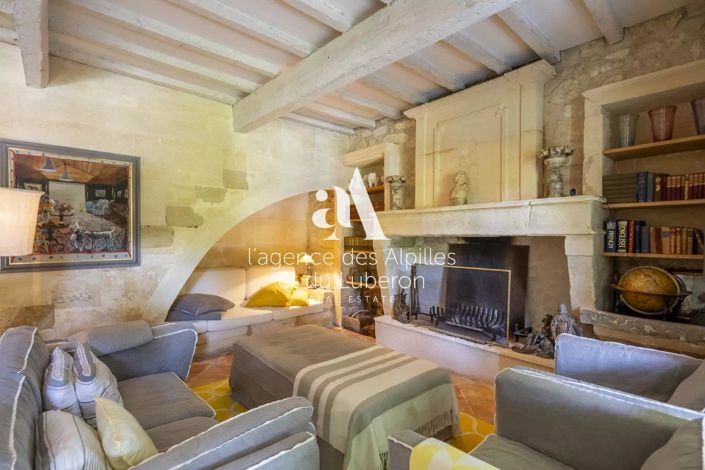 Image No.7-5 Bed House for sale