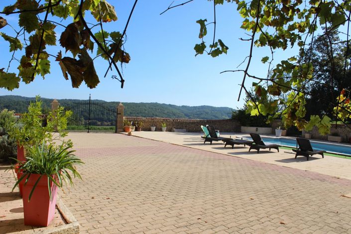 Image No.1-6 Bed House for sale
