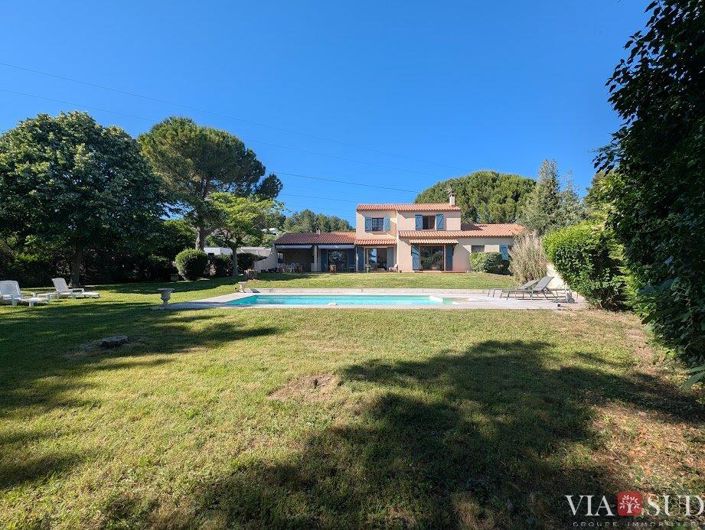 Image No.3-5 Bed Property for sale