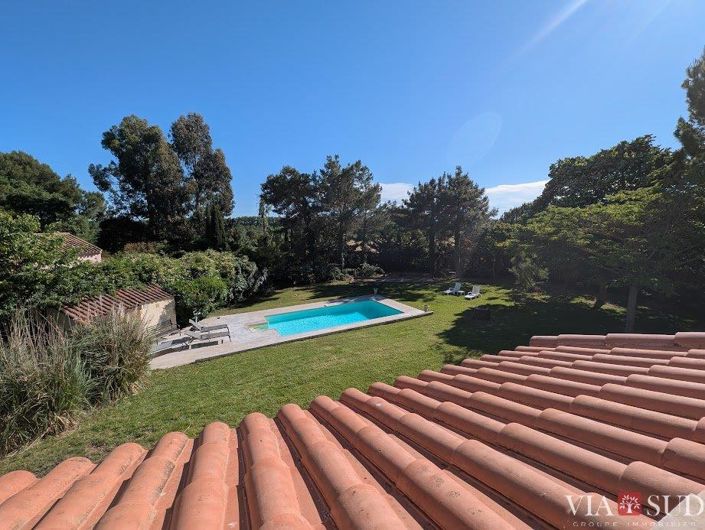 Image No.4-5 Bed Property for sale