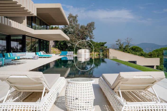 Image No.13-6 Bed House for sale