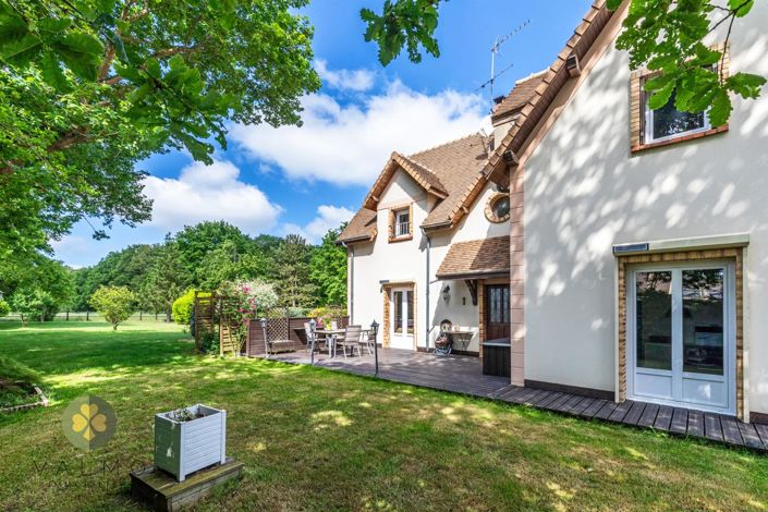 Image No.1-6 Bed House for sale