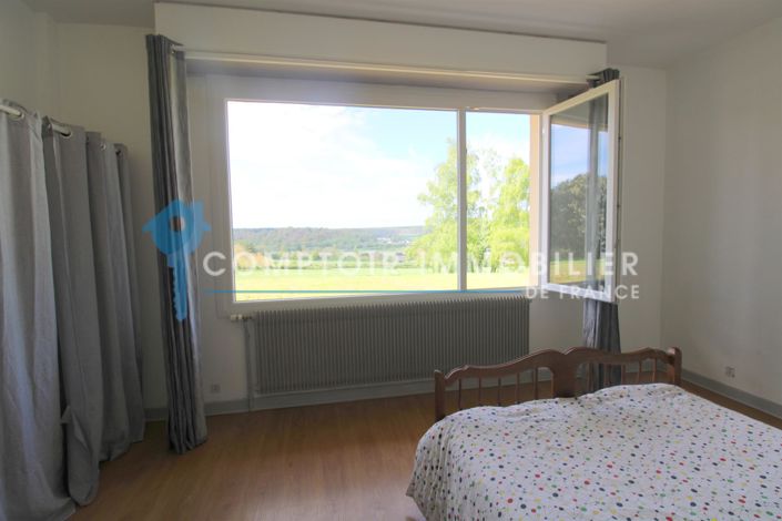 Image No.9-7 Bed House for sale