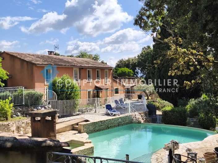 Image No.1-5 Bed House for sale