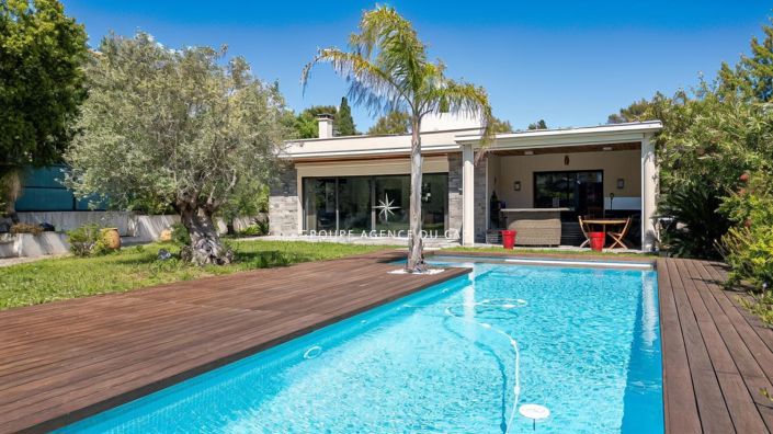 Image No.14-Propriété de 4 chambres à vendre à Saint-Raphael