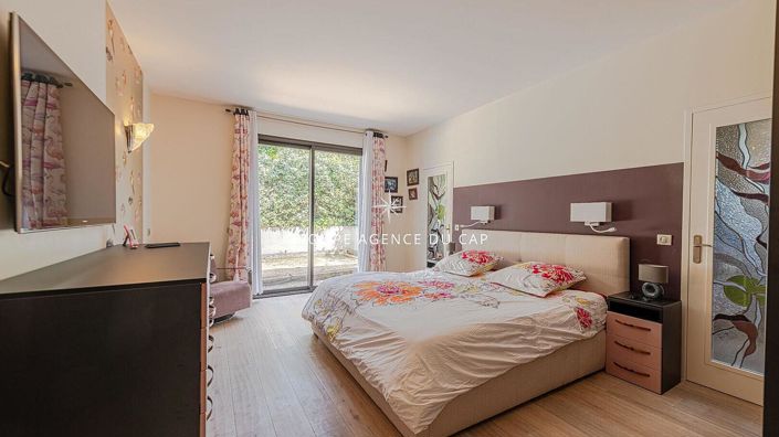 Image No.9-Propriété de 4 chambres à vendre à Saint-Raphael