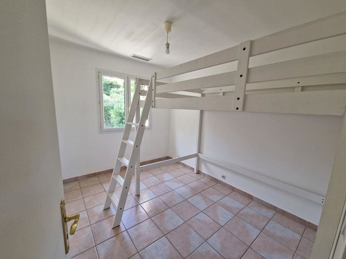 Image No.7-Maison de 4 chambres à vendre à Luc-sur-Orbieu