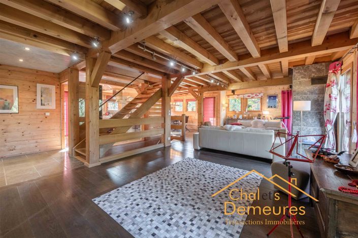 Image No.1-4 Bed House for sale