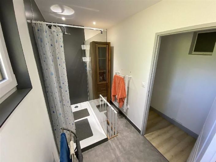 Image No.6-4 Bed House for sale