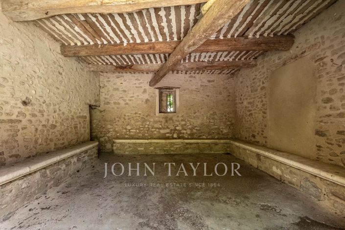 Image No.15-11 Bed House for sale