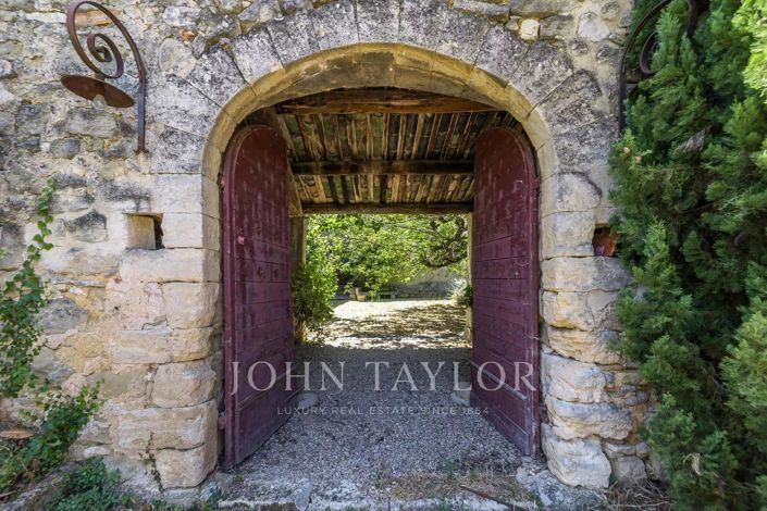 Image No.7-11 Bed House for sale