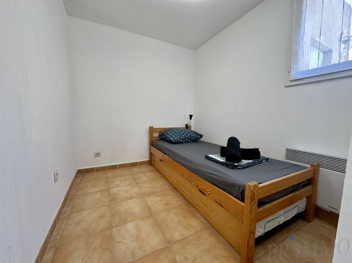 Image No.8-2 Bed House for sale