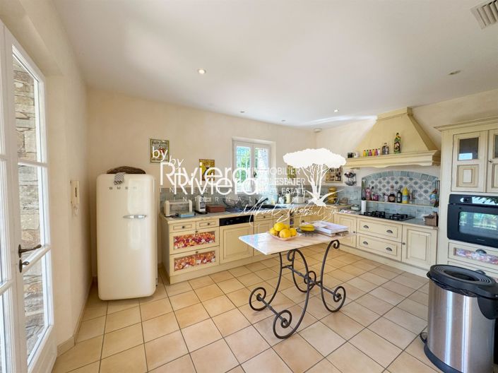 Image No.15-4 Bed House for sale