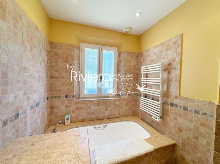 Image No.27-4 Bed House for sale