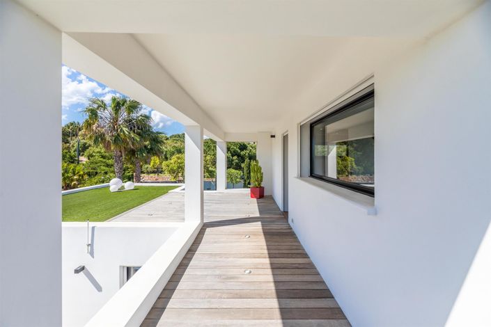 Image No.17-4 Bed House for sale