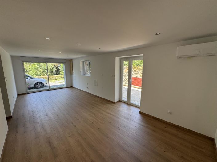 Image No.12-4 Bed House for sale