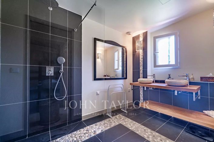 Image No.12-Maison de 5 chambres à vendre à Roquefort-les-Pins