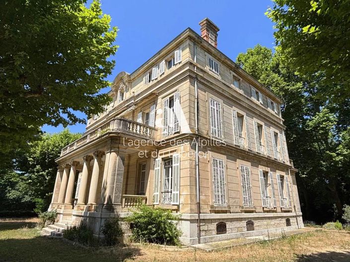 Image No.1-4 Bed Property for sale