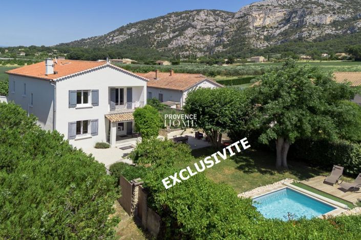 Image No.1-5 Bed House for sale