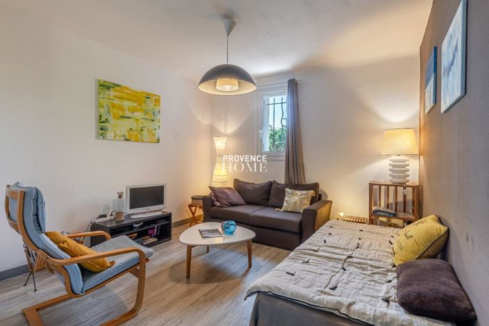 Image No.12-5 Bed House for sale