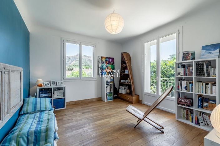 Image No.14-5 Bed House for sale