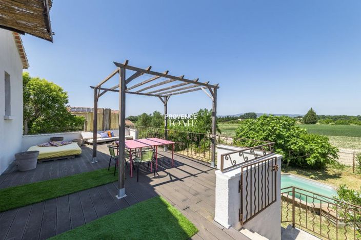 Image No.19-5 Bed House for sale