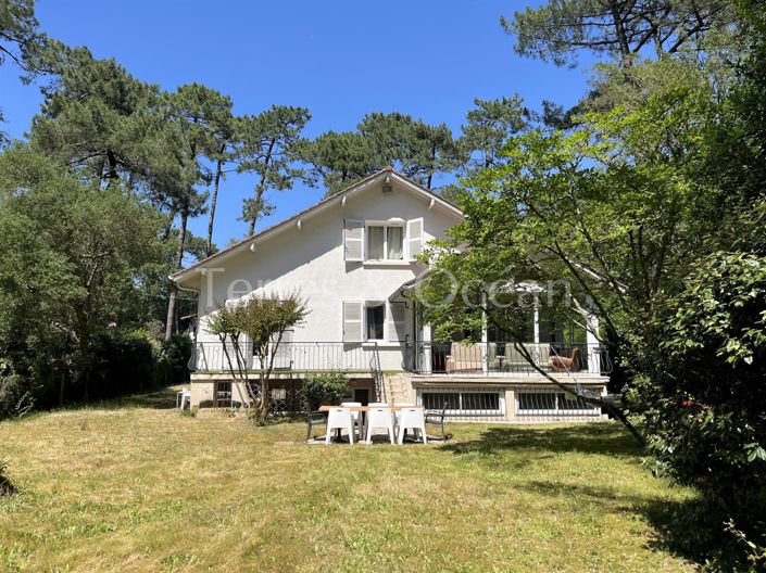 Image No.1-5 Bed House for sale