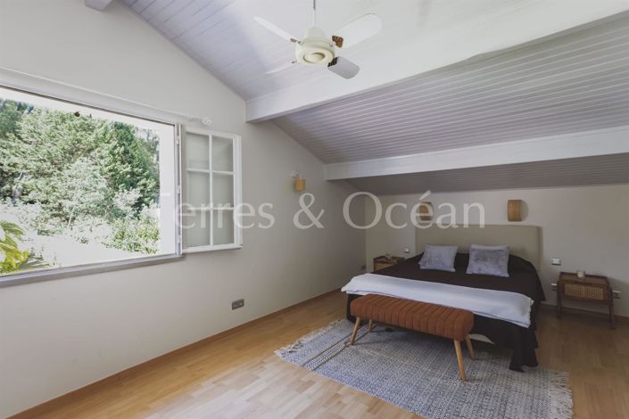 Image No.12-5 Bed House for sale