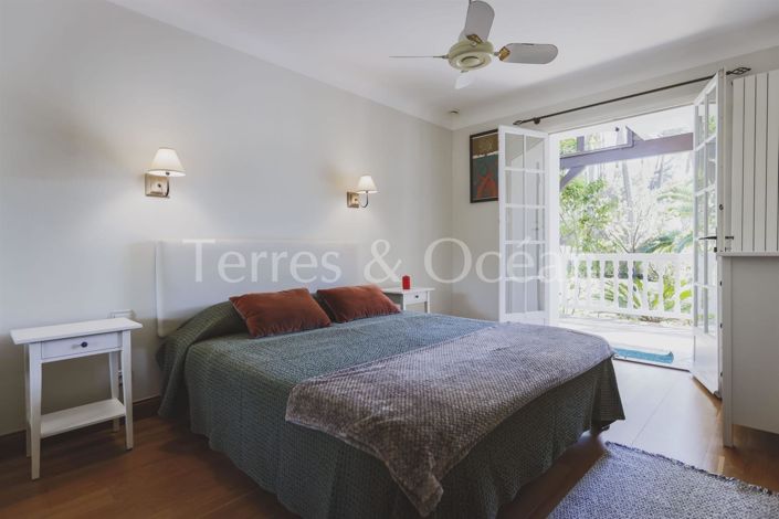 Image No.9-5 Bed House for sale