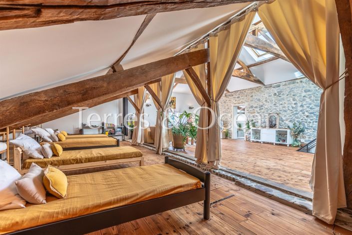 Image No.10-7 Bed House for sale